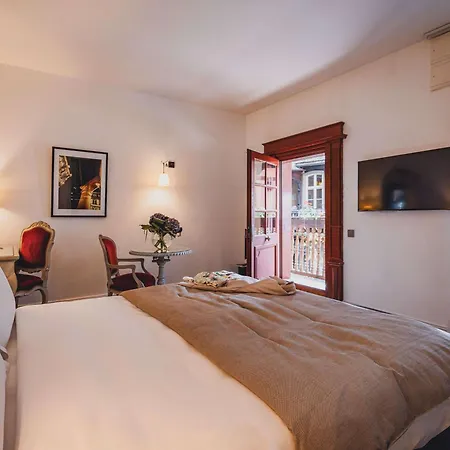 Hotel Cour Du Corbeau - Mgallery 4*
