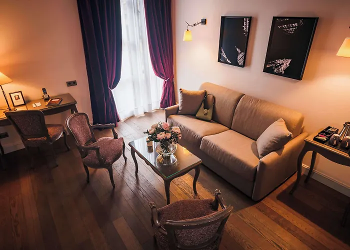 Hotel Cour Du Corbeau - Mgallery Collection 4*