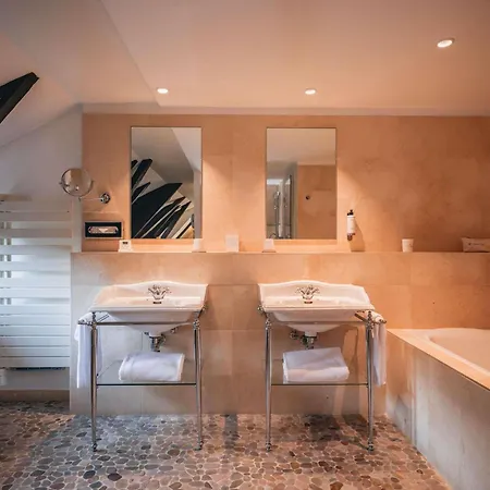 Cour Du Corbeau - Mgallery Collection 4*