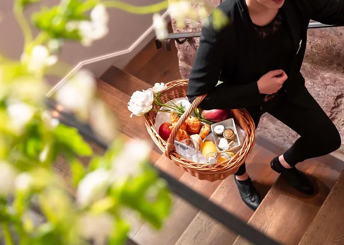 Cour Du Corbeau - Mgallery Collection Hotel